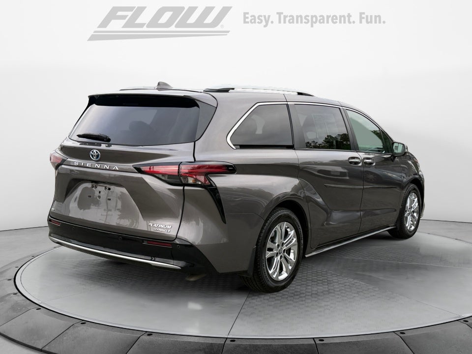 2022 Toyota Sienna Platinum