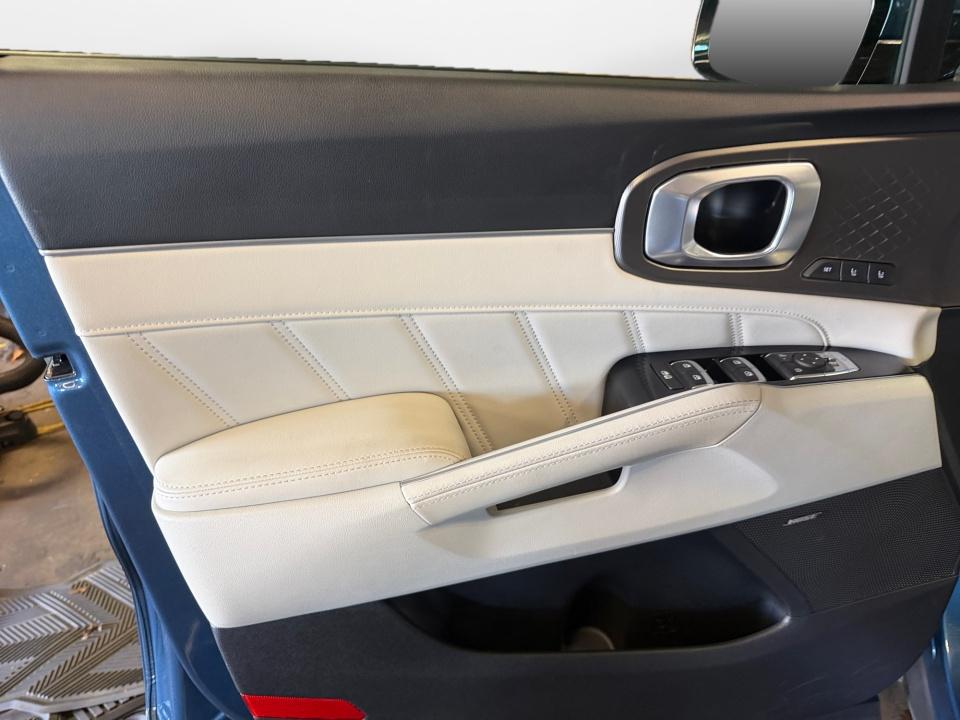 2025 Kia Sorento Hybrid SX Prestige