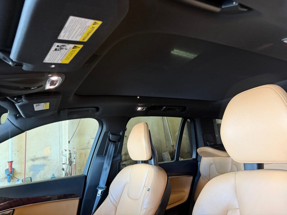 2017 Volvo XC90 Momentum