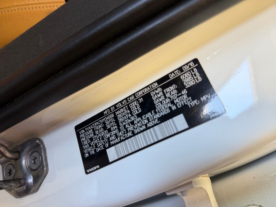 2017 Volvo XC90 Momentum