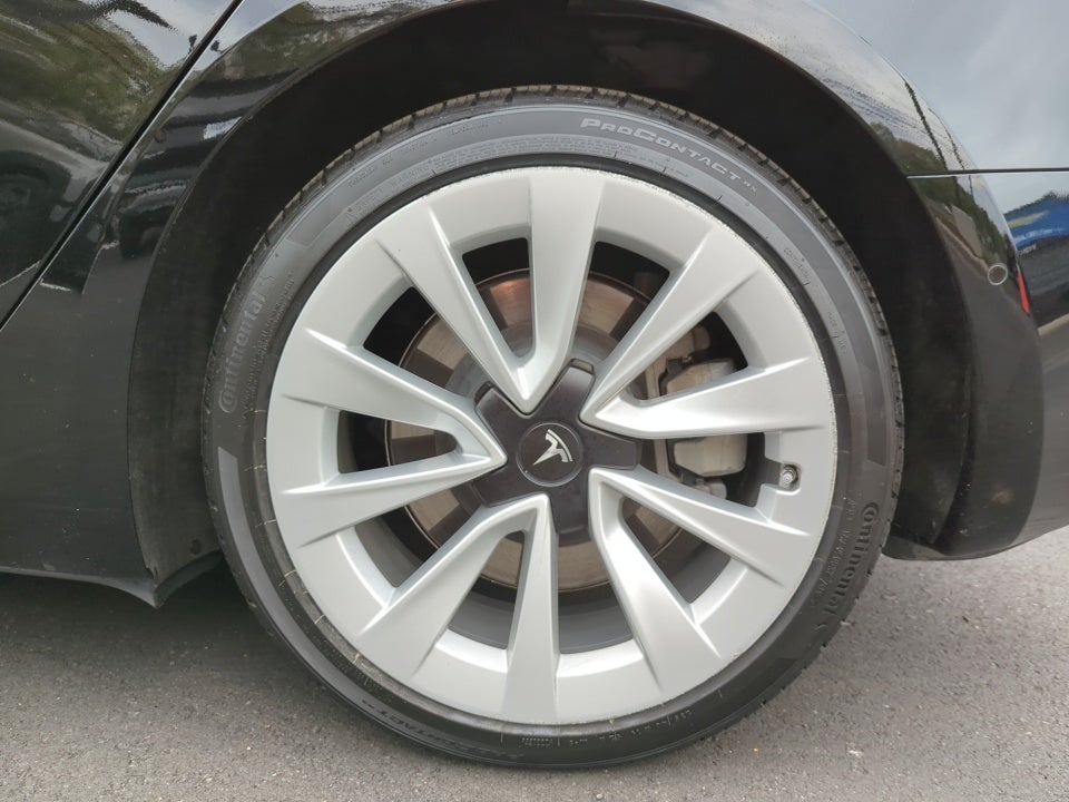 2022 Tesla Model 3 Long Range Dual Motor All-Wheel Drive