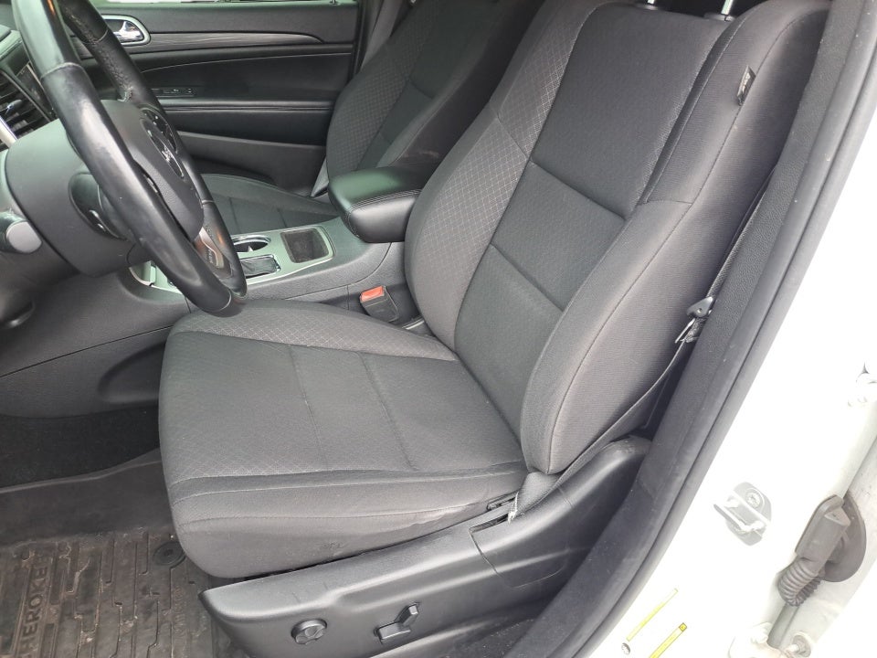 2019 Jeep Grand Cherokee Laredo E