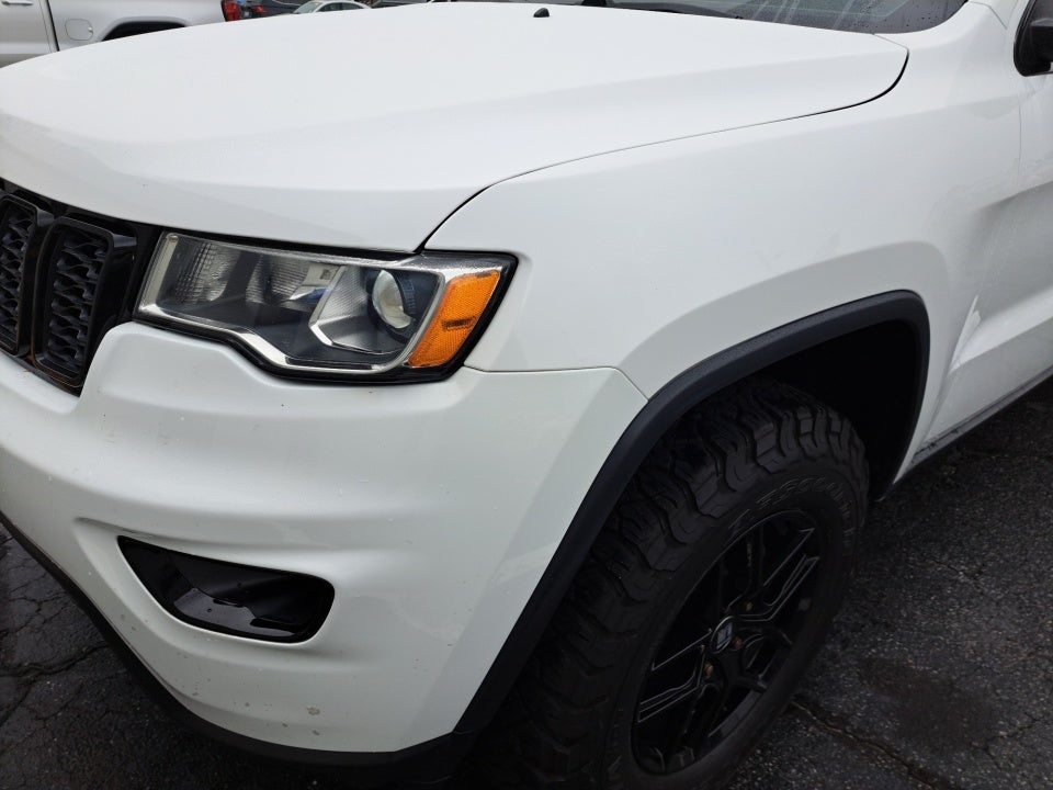 2019 Jeep Grand Cherokee Laredo E