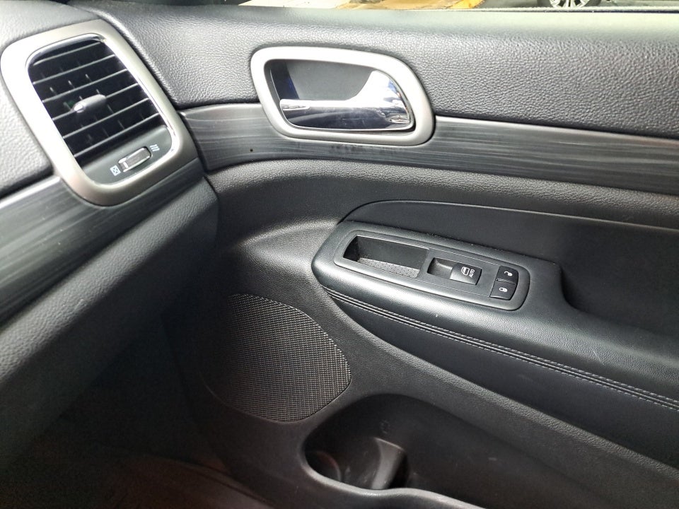 2019 Jeep Grand Cherokee Laredo E