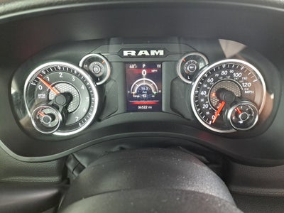 2023 RAM 1500 Big Horn Crew Cab 4x4 5'7" Box