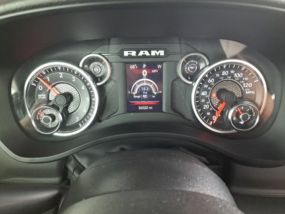 2023 RAM 1500 Big Horn Crew Cab 4x4 5'7" Box