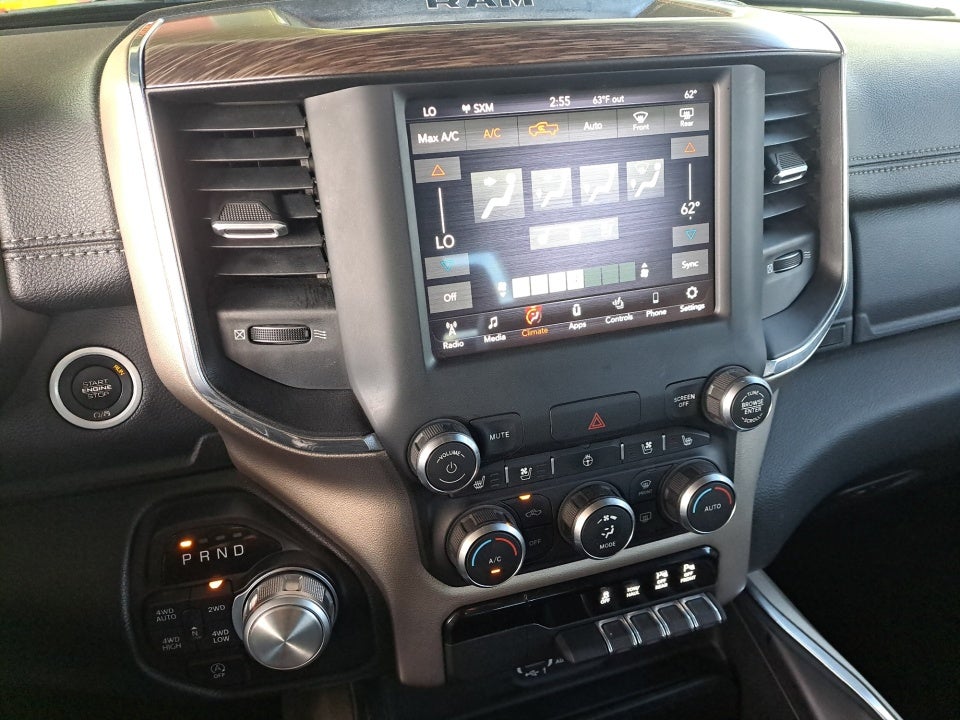 2020 RAM 1500 Laramie Crew Cab 4x4 6'4" Box