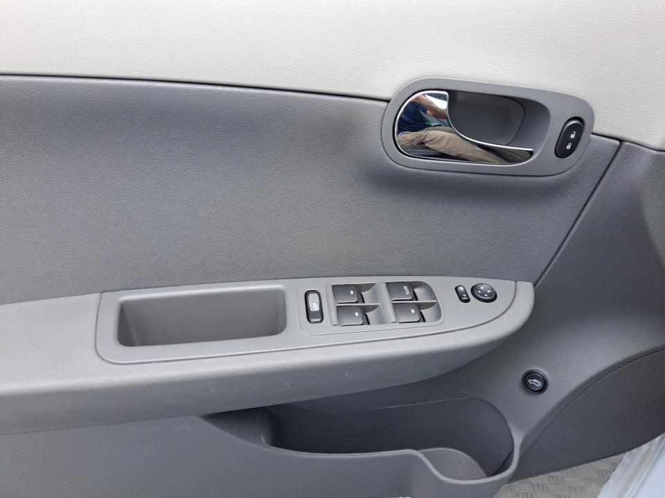 2012 Chevrolet Malibu LS w/1LS