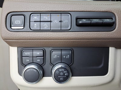 2021 GMC Yukon 4WD Denali