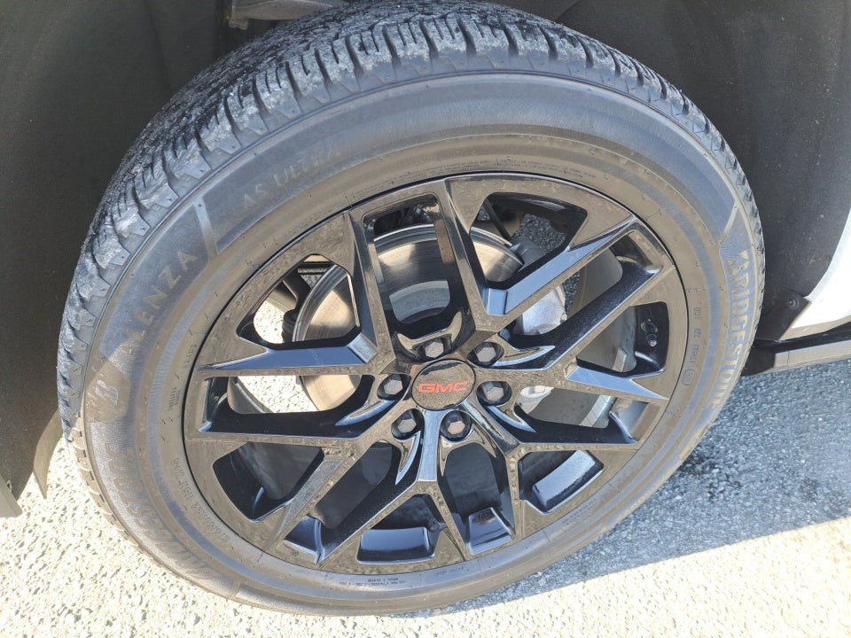 2023 GMC Yukon XL 4WD Denali