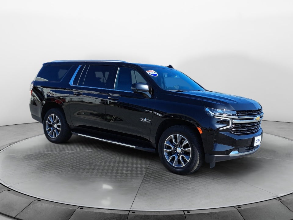 2022 Chevrolet Suburban 4WD LT