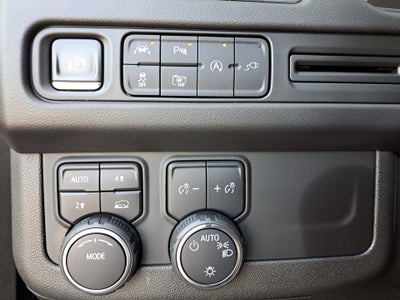 2022 Chevrolet Suburban 4WD LT