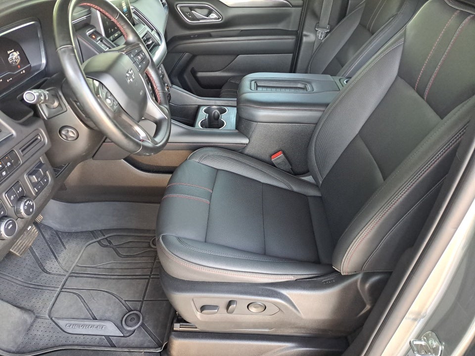 2023 Chevrolet Suburban 4WD RST