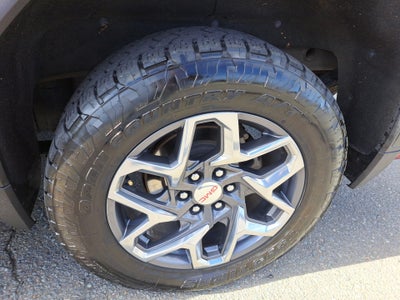 2022 GMC Sierra 1500 4WD Crew Cab Short Box SLT