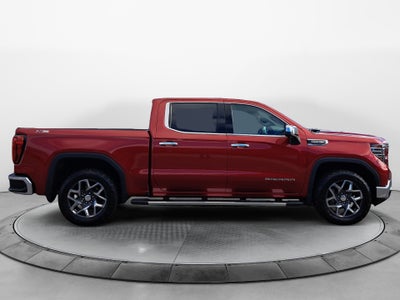 2022 GMC Sierra 1500 4WD Crew Cab Short Box SLT