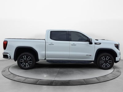 2023 GMC Sierra 1500 4WD Crew Cab Short Box AT4