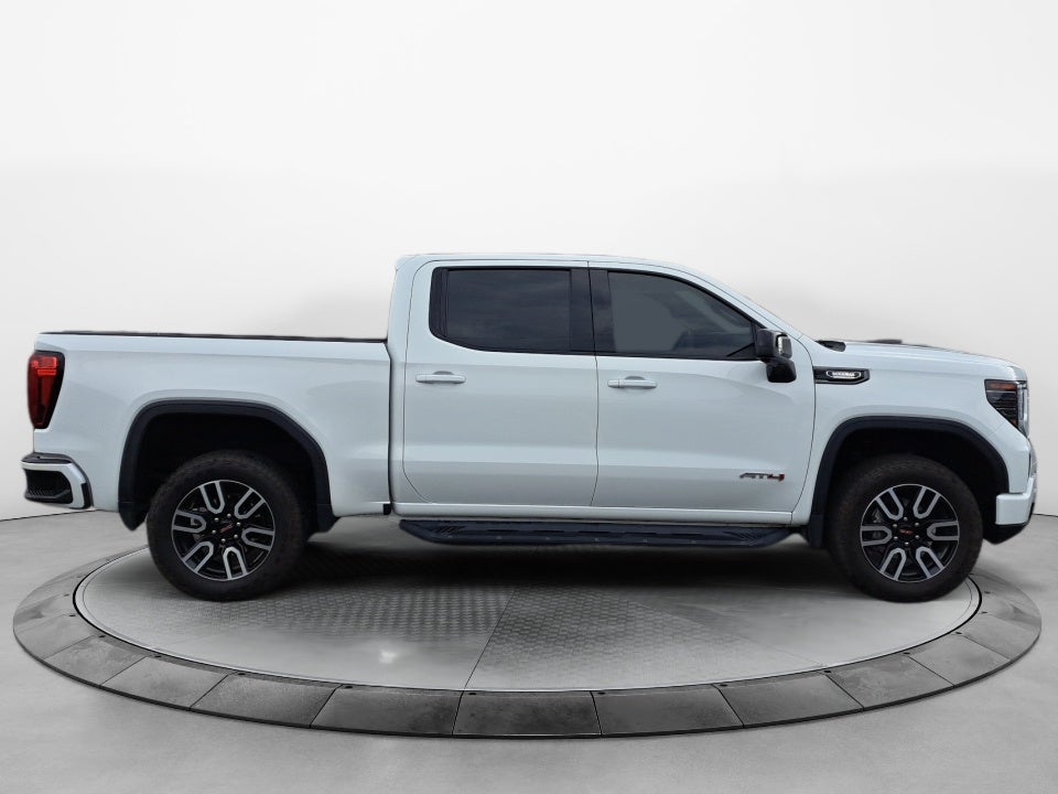 2023 GMC Sierra 1500 4WD Crew Cab Short Box AT4