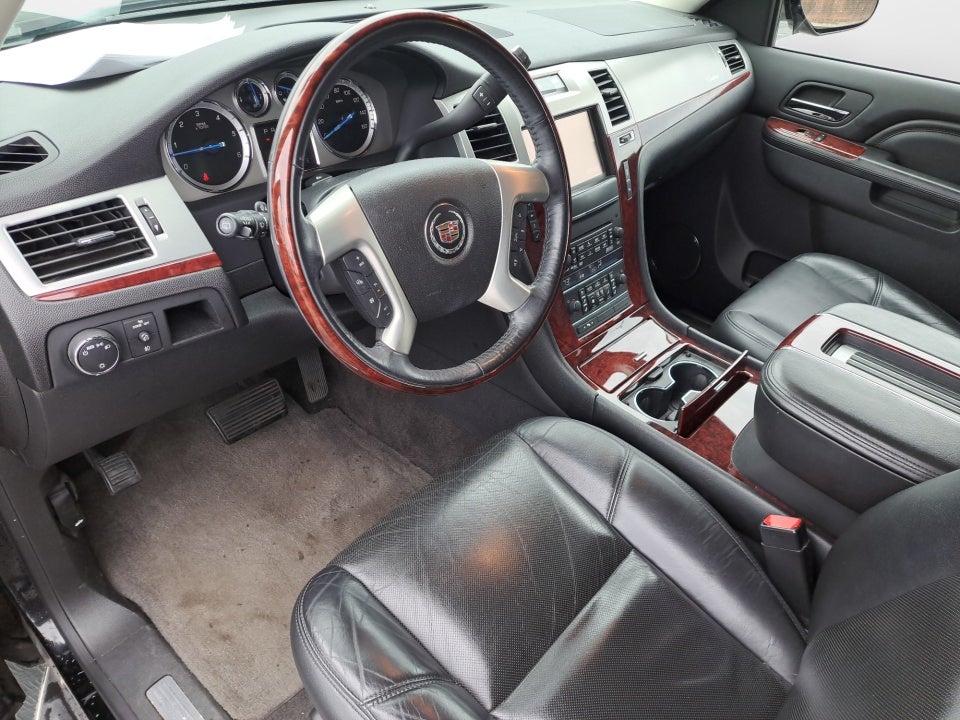 2012 Cadillac Escalade Luxury