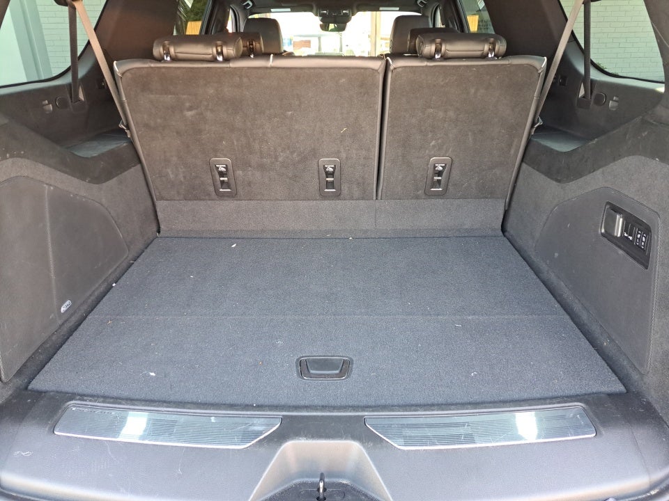 2022 Cadillac Escalade ESV Premium Luxury
