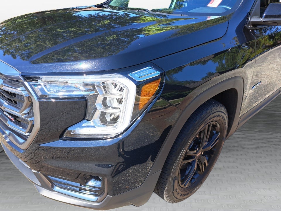 2024 GMC Terrain AT4