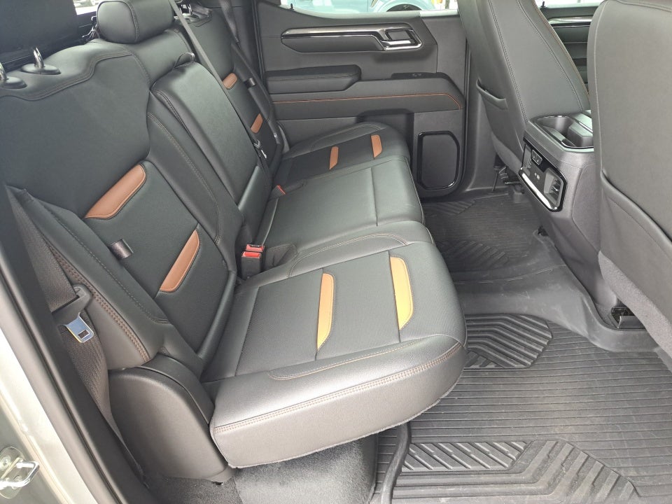2024 GMC Sierra 1500 4WD Crew Cab Short Box AT4