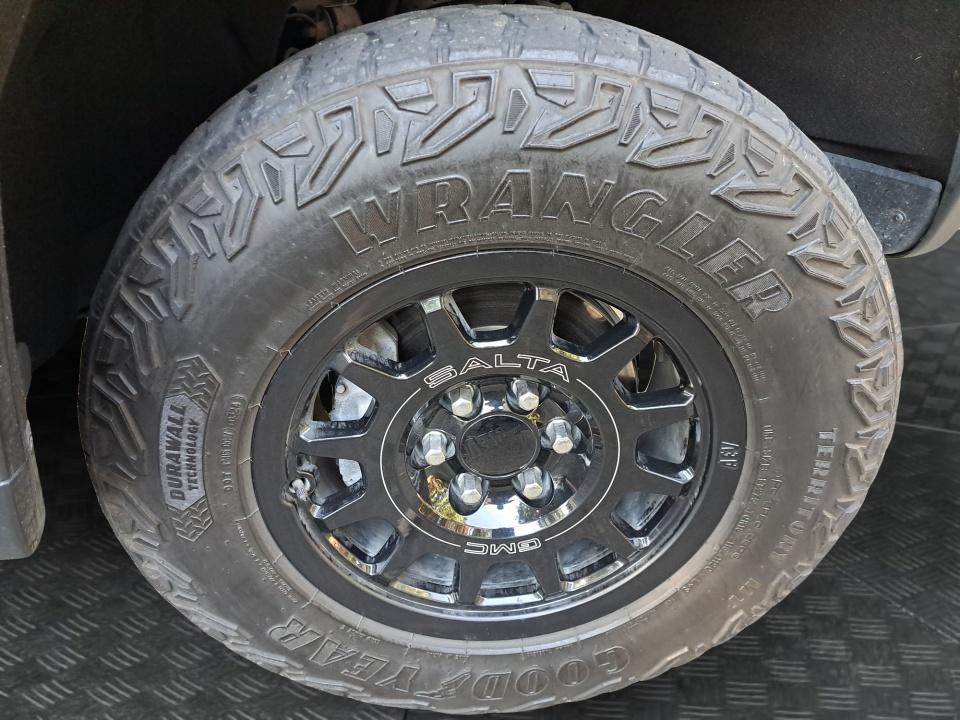 2024 GMC Sierra 1500 AT4X