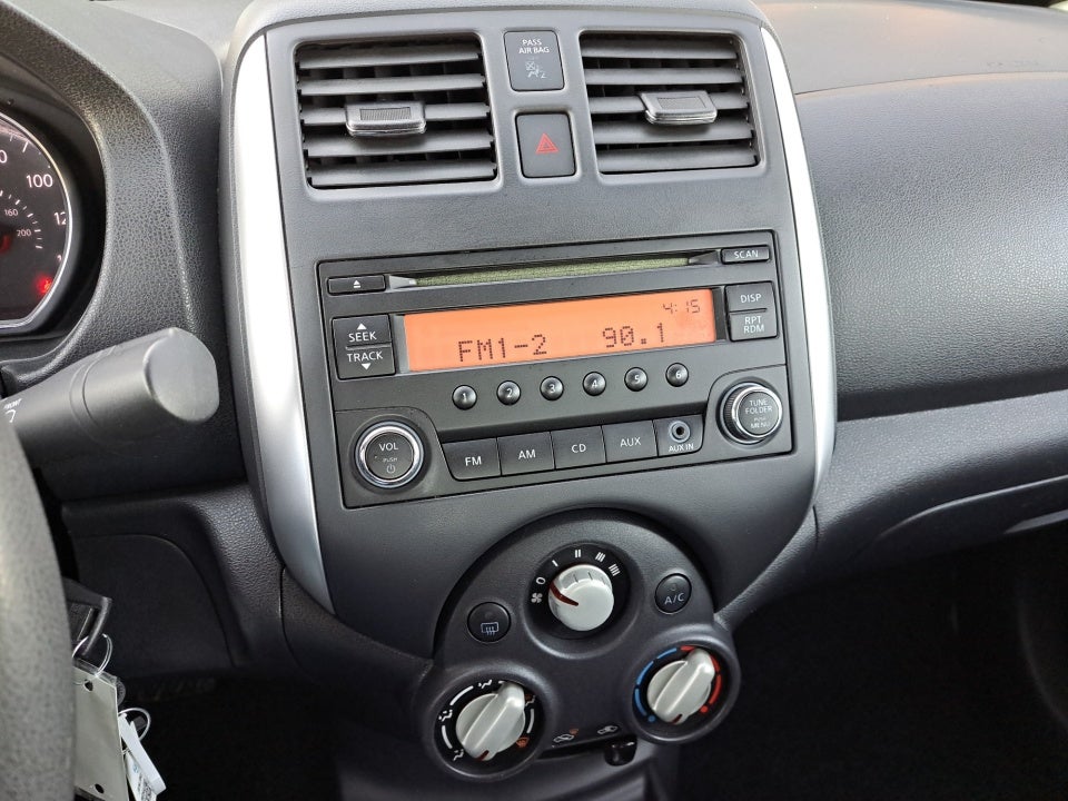 2014 Nissan Versa 1.6 SV