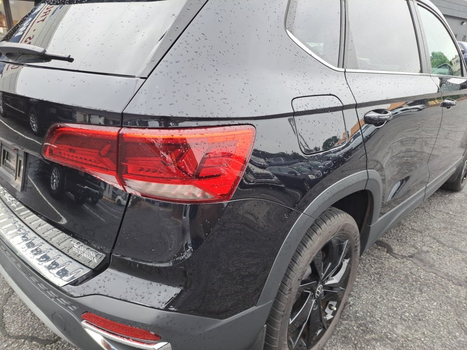 2023 Volkswagen Taos SE