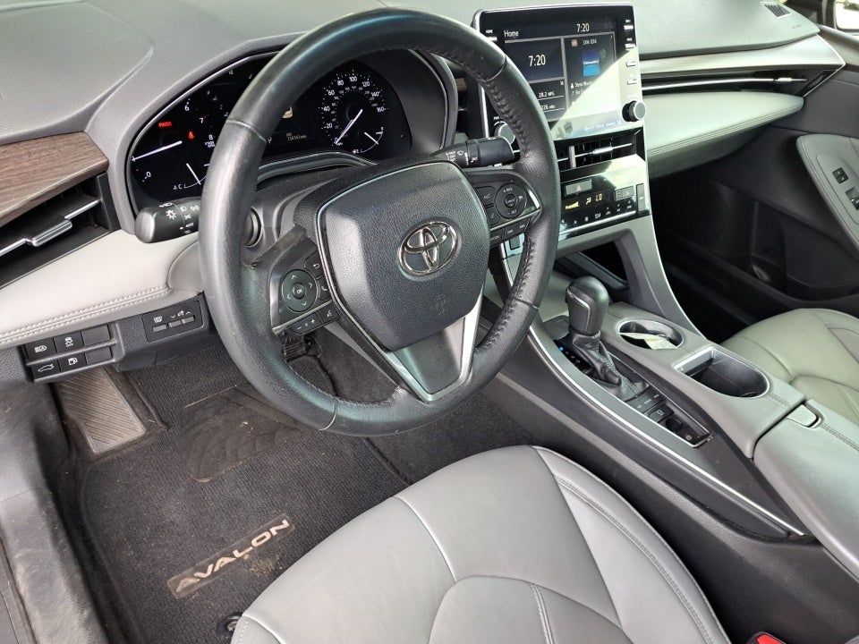 2019 Toyota Avalon XLE