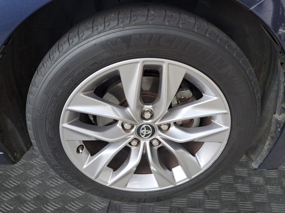 2019 Toyota Avalon XLE