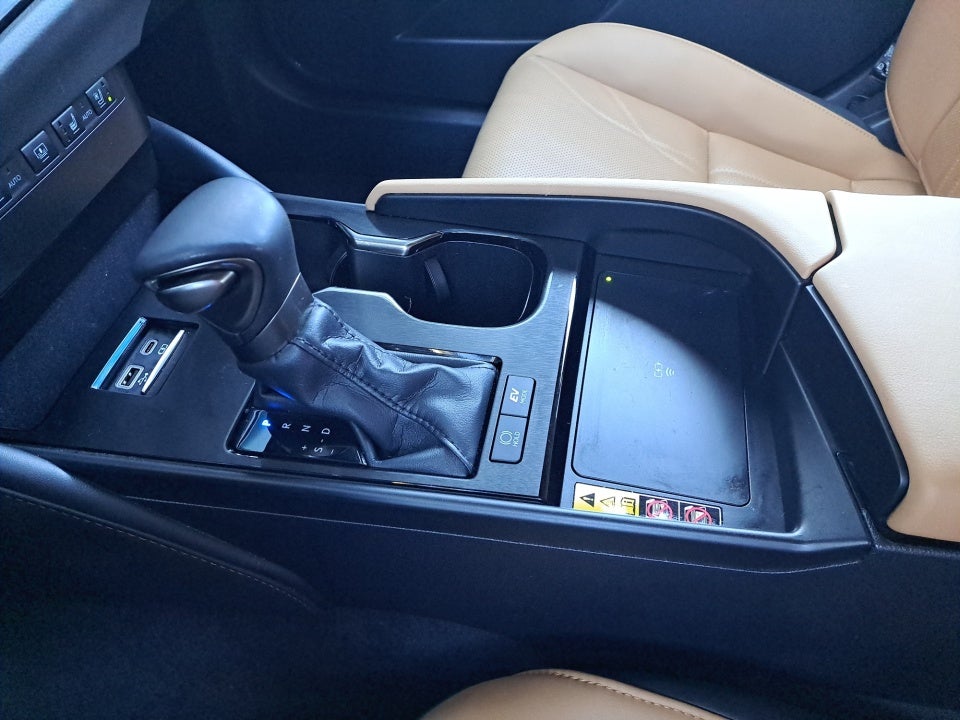 2023 Lexus ES 300h ES 300h Ultra Luxury