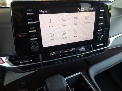 2022 Toyota Sienna LE