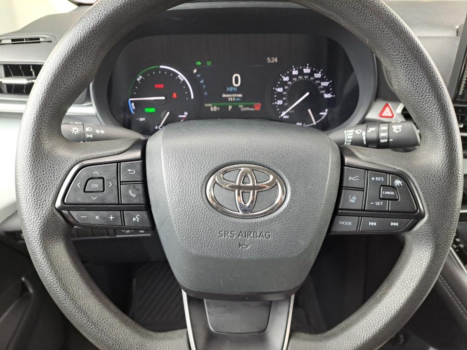 2025 Toyota Sienna LE