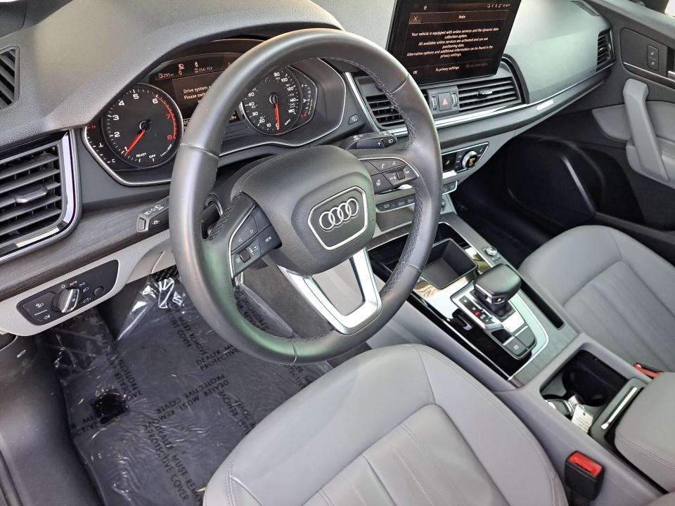 2022 Audi Q5 S line Premium