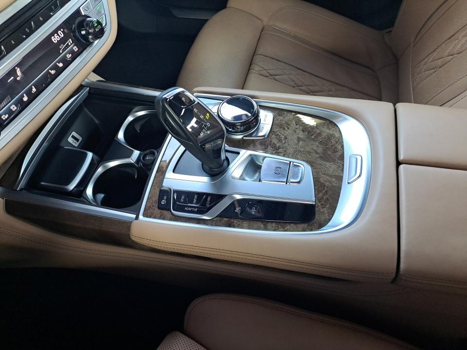 2016 BMW 7 Series 750i