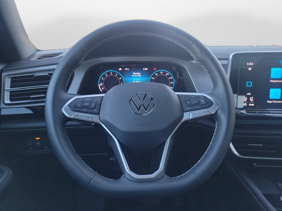 2024 Volkswagen Atlas Cross Sport 2.0T SE w/Technology