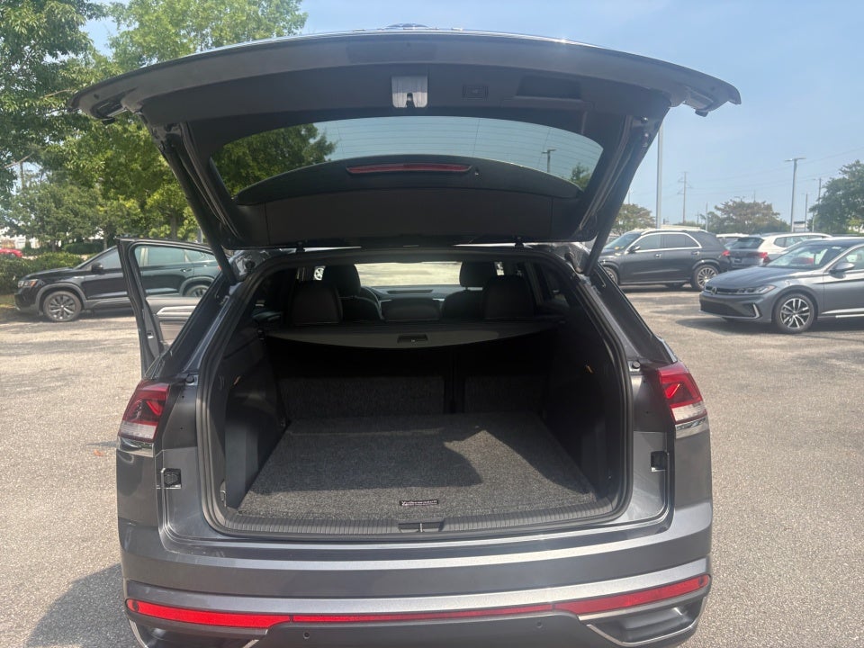 2022 Volkswagen Atlas Cross Sport 3.6L V6 SE w/Technology