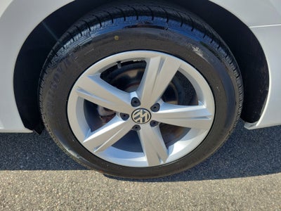 2014 Volkswagen Passat 1.8T SE
