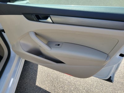 2014 Volkswagen Passat 1.8T SE