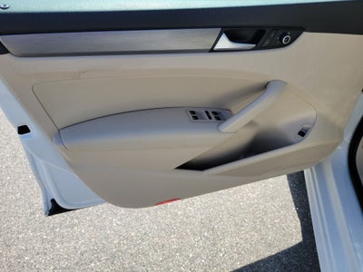 2014 Volkswagen Passat 1.8T SE