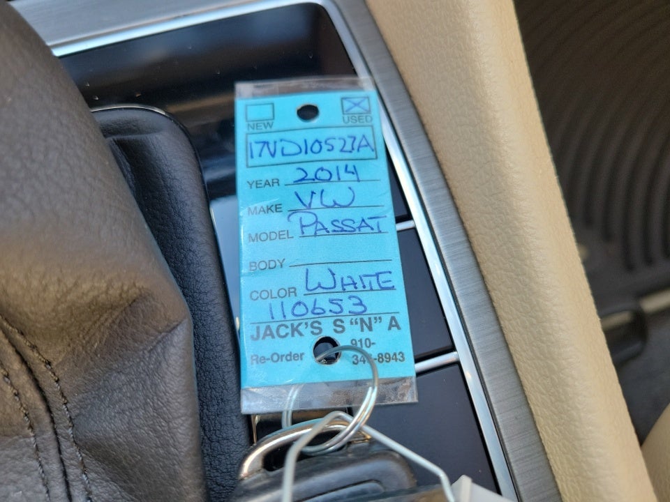 2014 Volkswagen Passat 1.8T SE