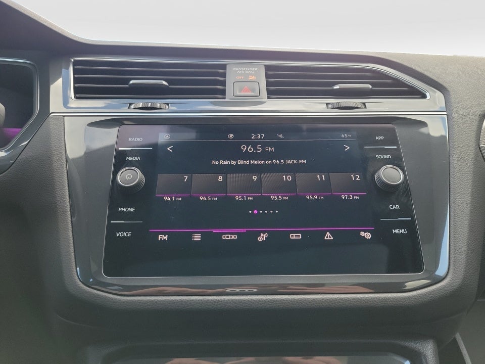 2023 Volkswagen Tiguan 2.0T SE R-Line Black