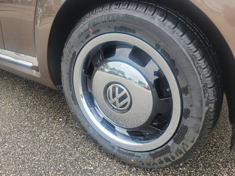 2013 Volkswagen Beetle Convertible 2.5L