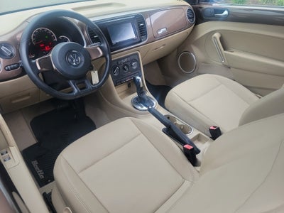 2013 Volkswagen Beetle Convertible 2.5L