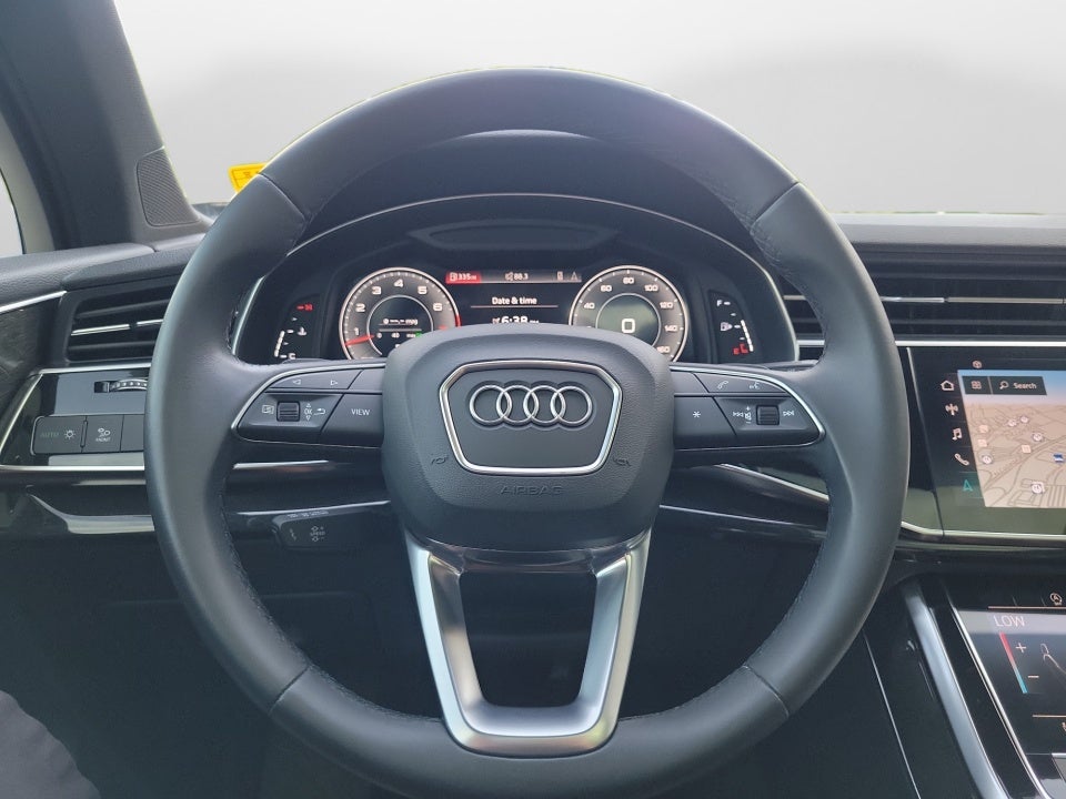2021 Audi Q7 Premium Plus 55 TFSI quattro Tiptronic
