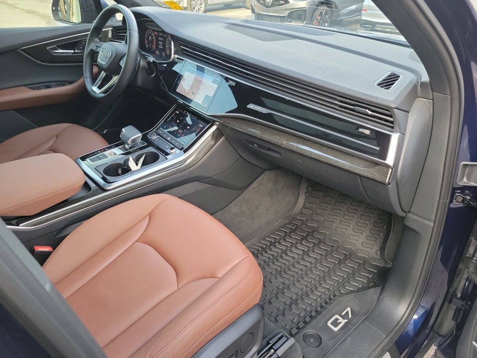 2021 Audi Q7 Premium Plus 55 TFSI quattro Tiptronic