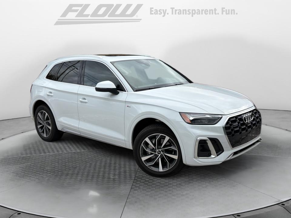 2022 Audi Q5 S line Premium Plus