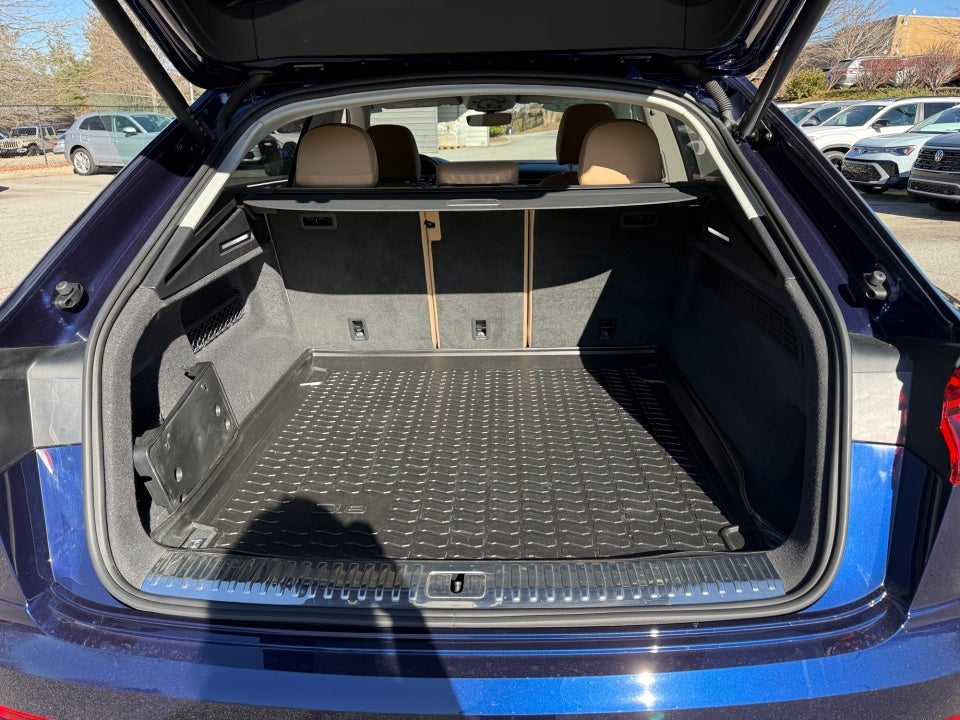 2023 Audi Q8 Premium Plus 55 TFSI quattro Tiptronic