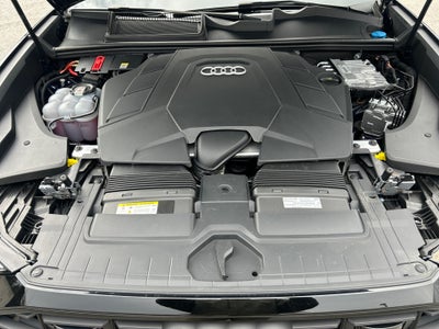 2023 Audi Q8 Premium Plus 55 TFSI quattro Tiptronic