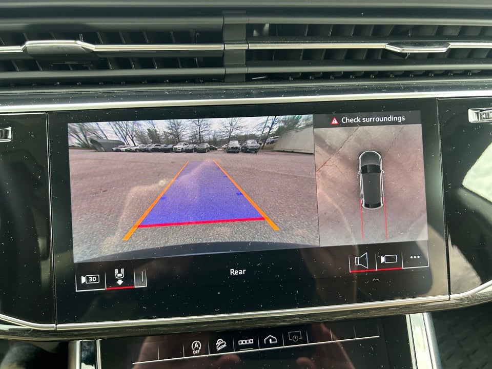 2023 Audi Q8 Premium Plus 55 TFSI quattro Tiptronic